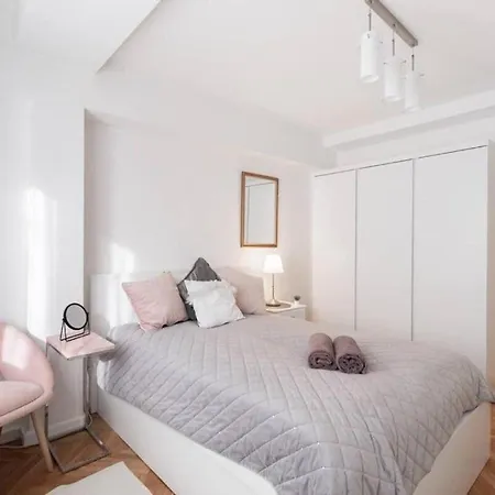شقة Golden - One-bedroom Near Polin Museum, Anielewicza *