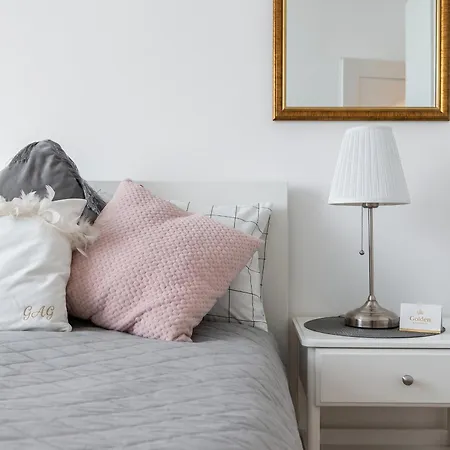 Golden - One-bedroom Near Polin Museum, Anielewicza